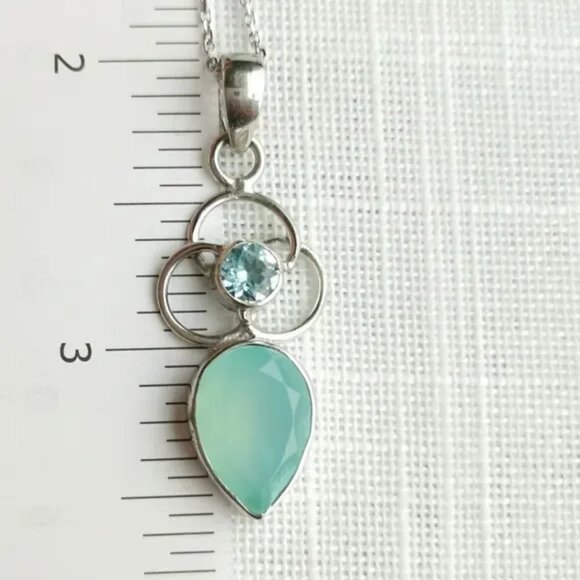 Nwt Blue topaz chalcedony Trinity pendant necklace - Picture 6 of 6